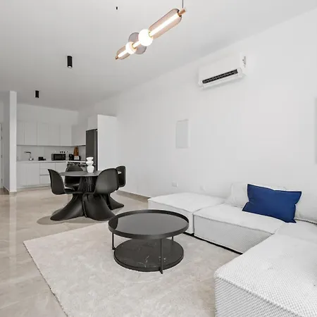 Apartment Dwell Iii Limassol