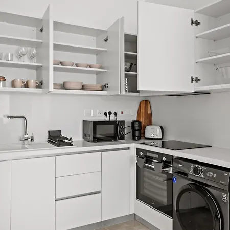 Dwell Iii * Limassol
